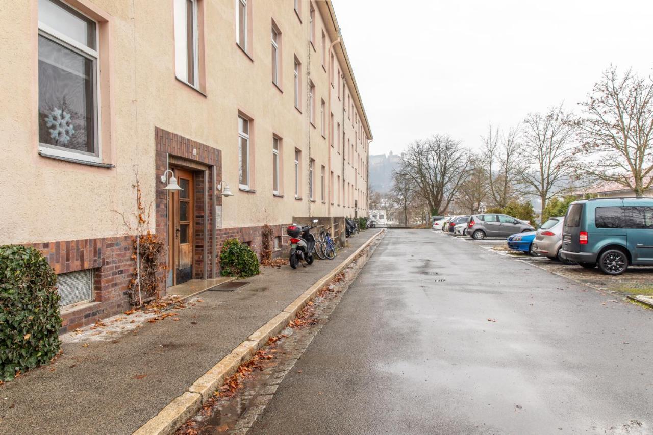 Moderne Dachgeschosswohnung - Parkplatz - Netflix 科堡 外观 照片
